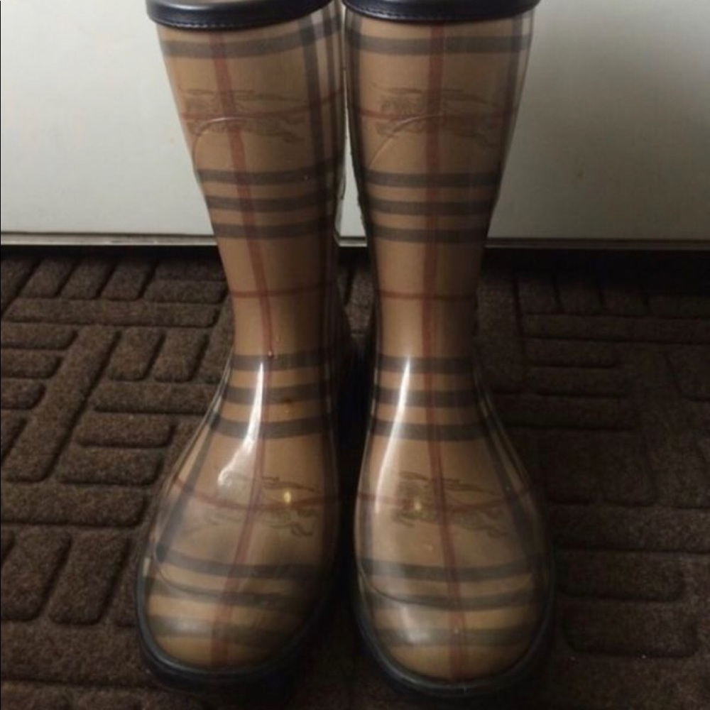 Burberry rain boots